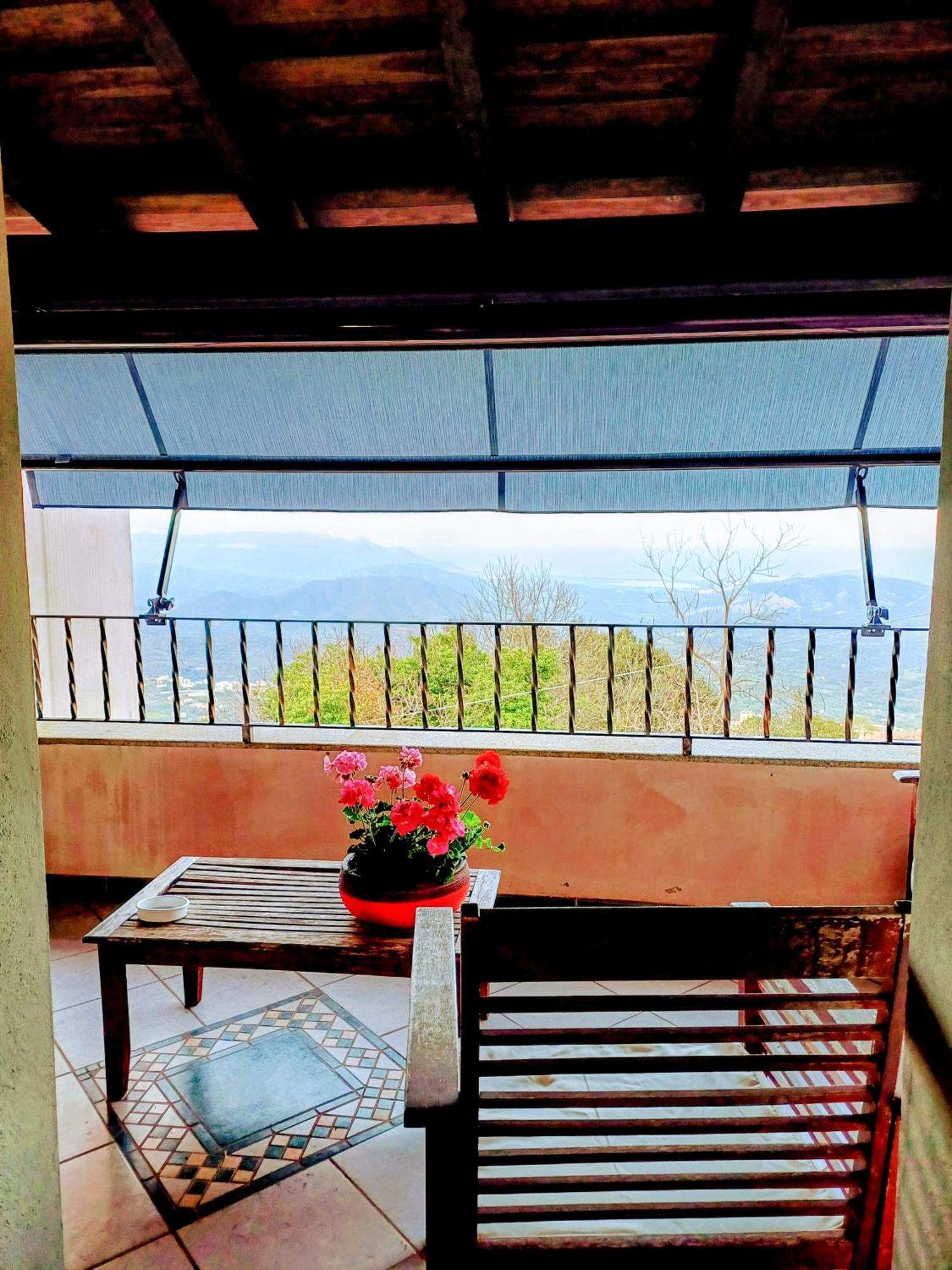 Monti E Mare Bed and Breakfast Lanusei Εξωτερικό φωτογραφία